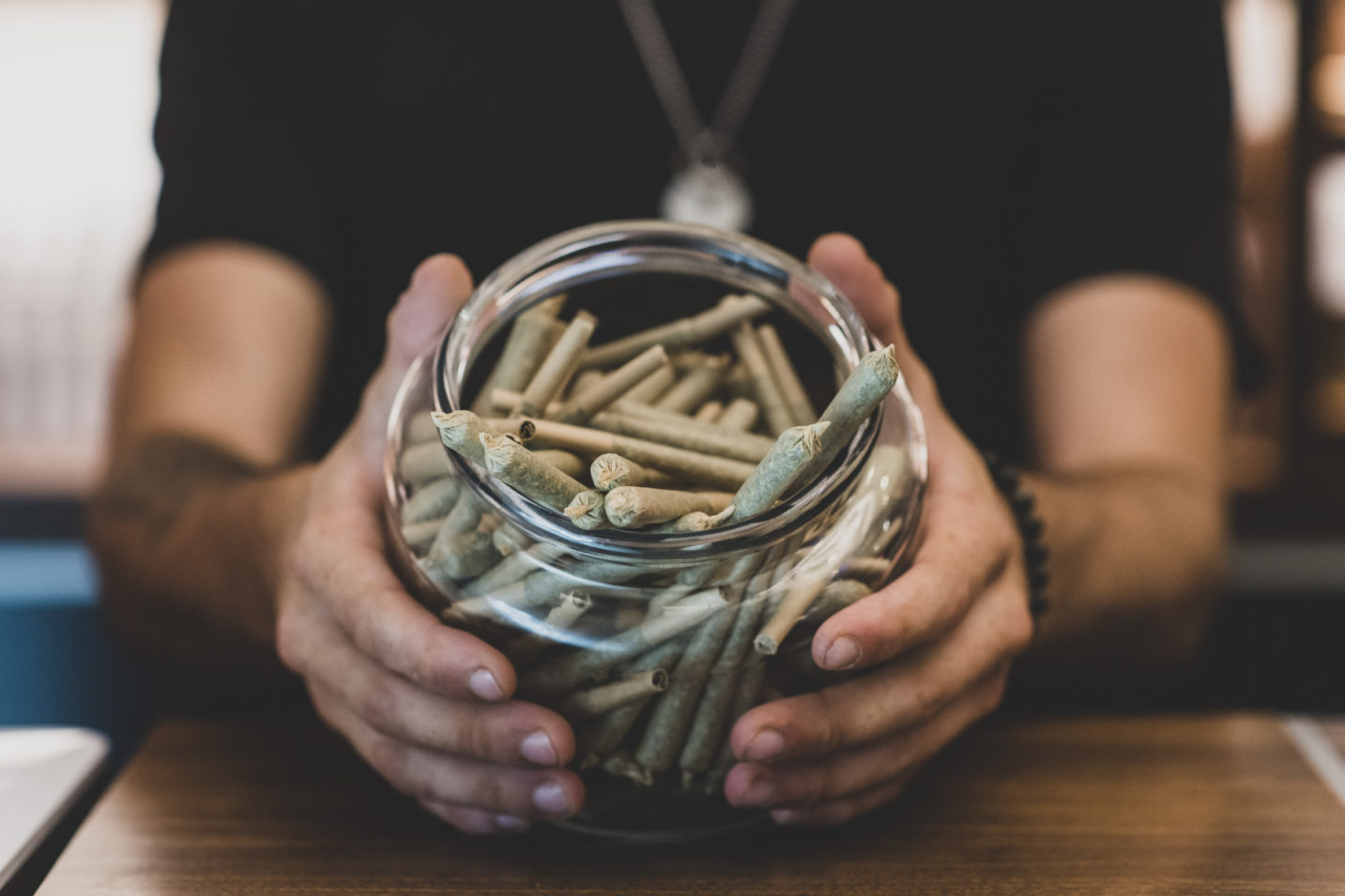 Discover the Best at Euro Weed Clinic – Prerolled Joints for Sale in Europe